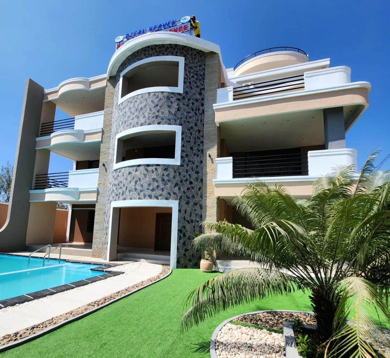 Ocean Heaven Hotel Mahajanga Exterior photo