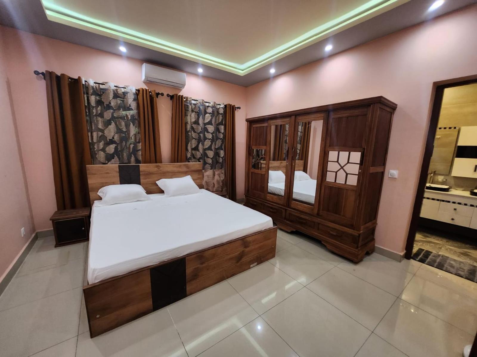 Ocean Heaven Hotel Mahajanga Exterior photo