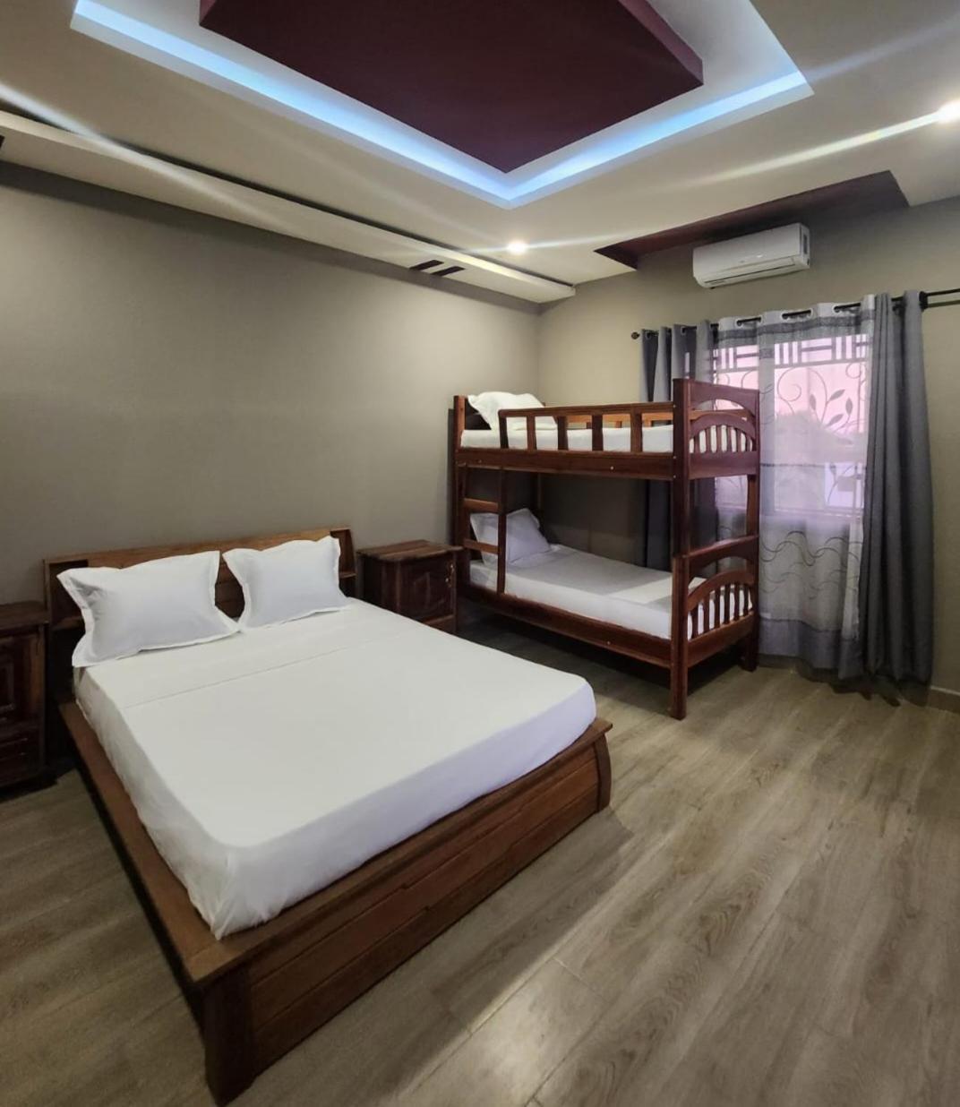 Ocean Heaven Hotel Mahajanga Exterior photo